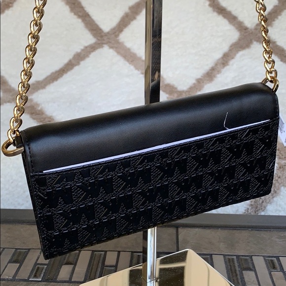 MICHAEL KORS JET SET ITEM LG WALLET ON A CHAIN - Picture 9 of 16